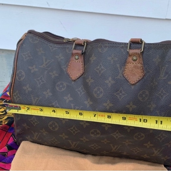 Authentic Louis Vuitton Speedy 35 - Picture 11 of 14
